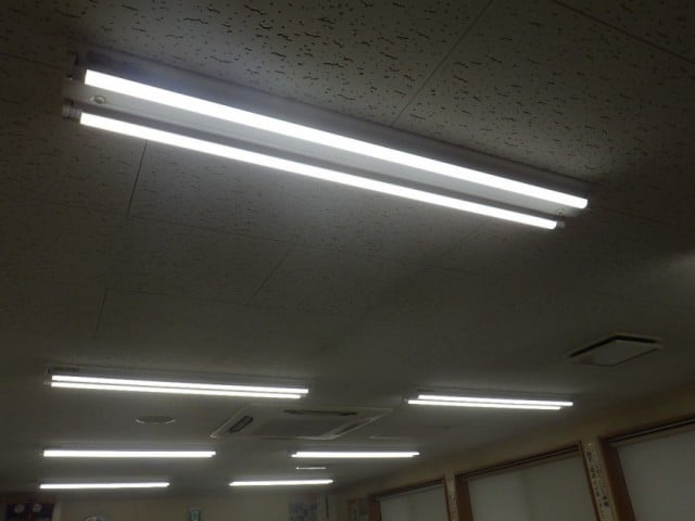 事務所内ＬＥＤ照明